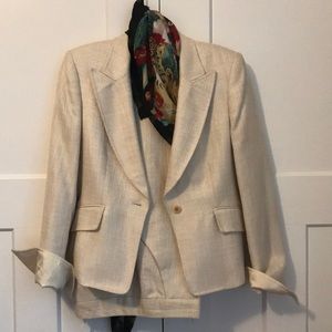 Ann Klein Pants Suit In Winter White/ Cream